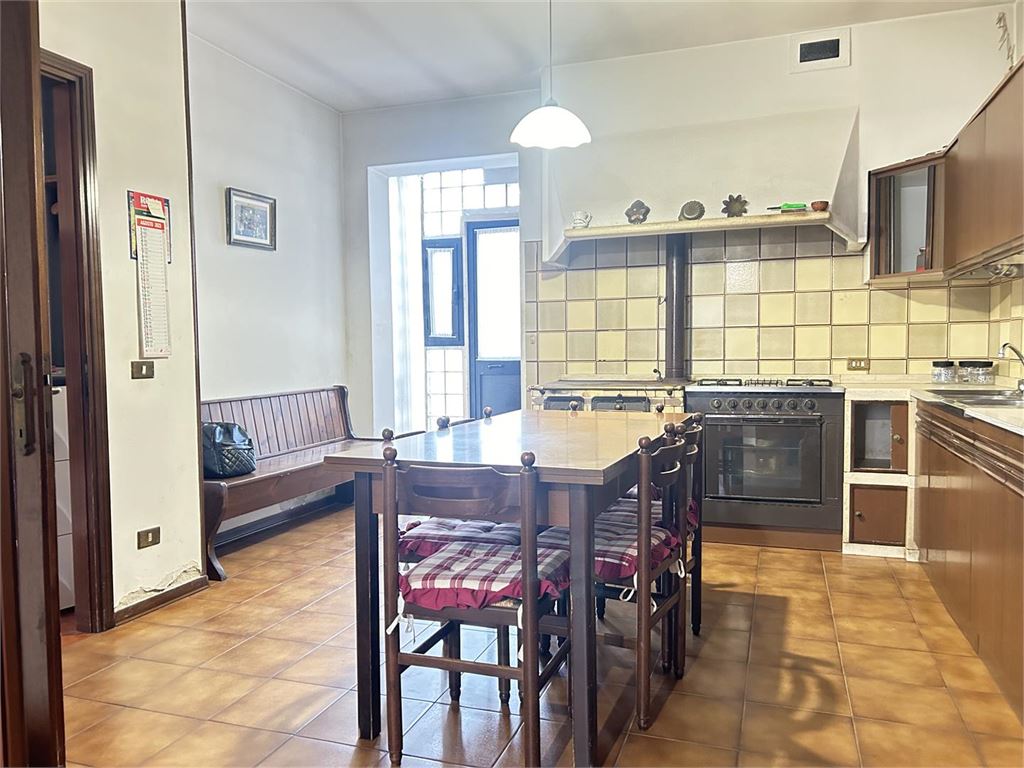 arillo real estate theme